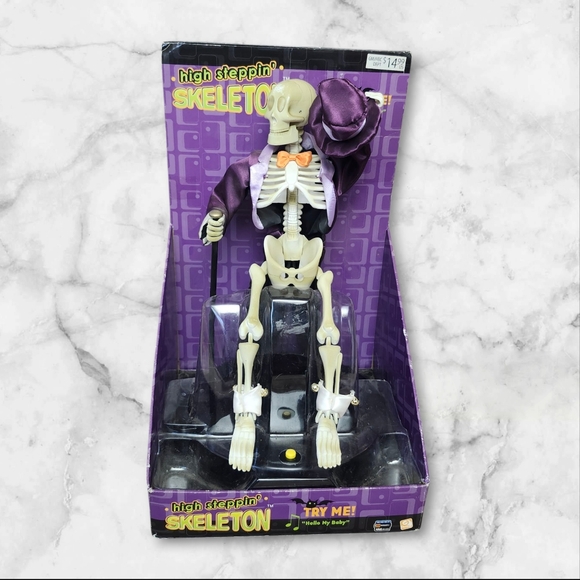 Gemmy Stepping Skeleton - Picture 1 of 6